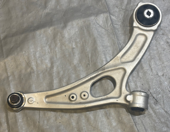2022-2023 Ford Maverick Passenger Front Knee Hub Knuckle w/ Lower Control Arm / 23K MV006