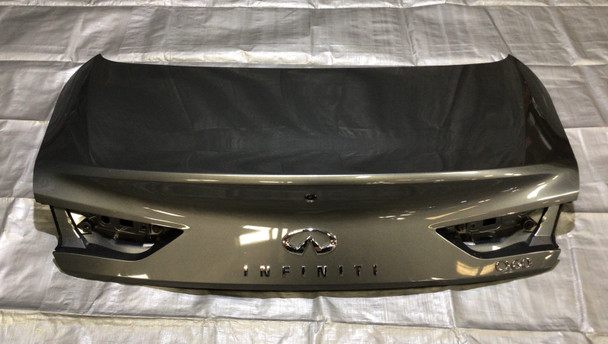 2017-2020 Infiniti Q60 Trunk Lid Panel w/ Rear View Camera / Graphite Shadow / IQ601