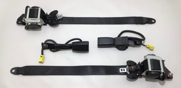 2010-2012 Hyundai Genesis Coupe Front Seat Belts / Pair / Black / HG020