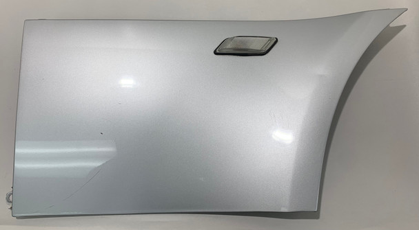 1996-2002 BMW Z3 Passenger Front Fender / Titan Silver / Z3024