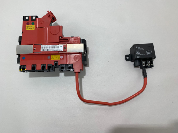 2012-2015 F06 F12 F13 M6 Battery Positive Terminal / Relay Distribution Junction Box / OEM / M6202