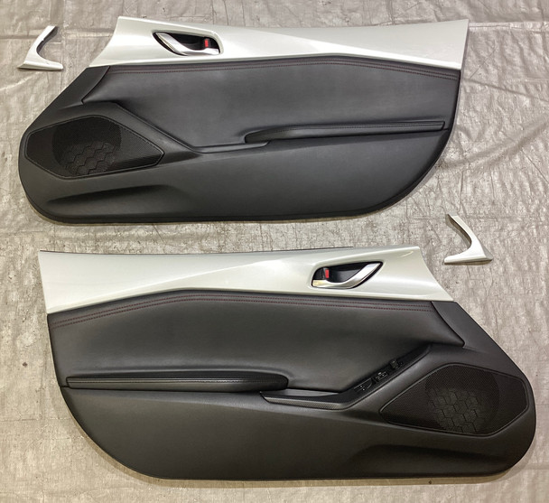 2019-2023 Mazda Mx5 Miata Interior Door Panels w/ Trim  / Ceramic Metallic   ND037