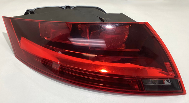 2008-2015 Audi TT Mk2 8J Driver Side Tail Light Assembly /   T2011