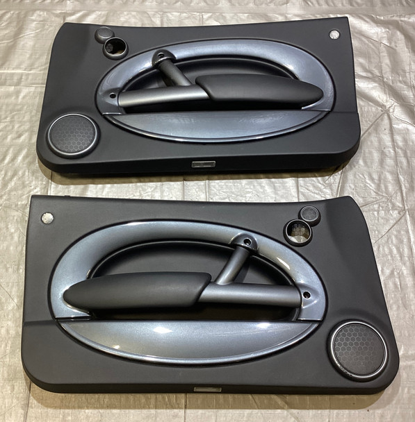 2005-2006 Mini Cooper Door Panels / Black w/ Anthracite Trim / Pair /   R1027