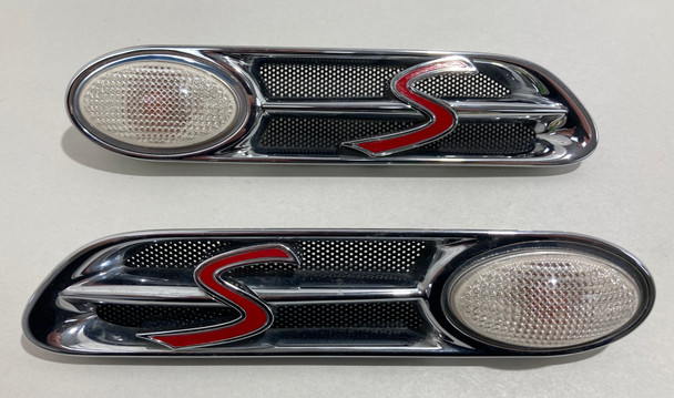 2002-2006 Mini Cooper S R53 R52 Fender Vent Trims / Side Marker lights / Pair /   R1027