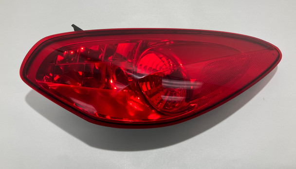 2006-2009 Pontiac Solstice Convertible Passenger Tail Light /   PS059