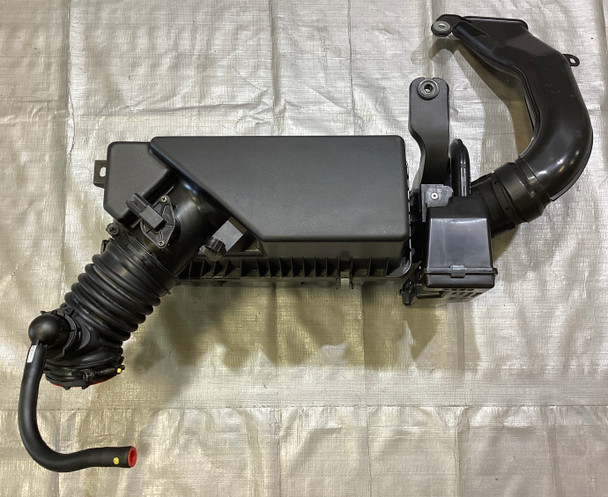 2019-2023 Mazda MX5 Miata Factory Air Intake Air Box w/ MAF  /   ND039