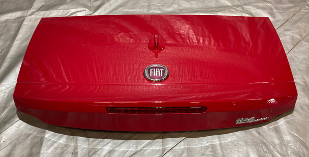 2017-2020 Fiat 124 Spider Lusso Trunk Lid w/ Spoiler / Hypnotique Red  FD020