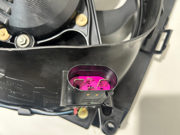 2013-2016 Porsche 981 Boxster Cayman 991 911 Driver Side Radiator Cooling Fan w/ Shroud / 59K BC205 2013-2016 Porsche 981 Boxster Cayman 991 911 Driver Side Radiator Cooling Fan w/ Shroud / 59K BC205