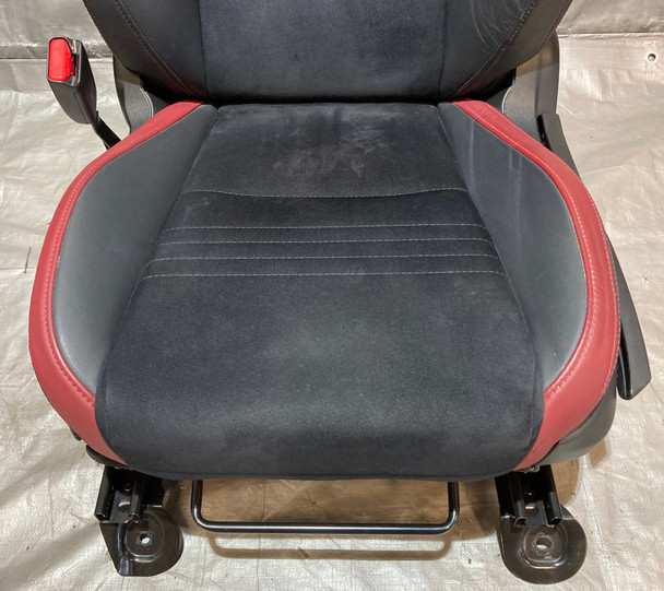 2019-2020 Subaru WRX STI OEM Front Seats / Black Alcantara w/ Red Leather Trim / Pair /   SS015 2019-2020 Subaru WRX STI OEM Front Seats / Black Alcantara w/ Red Leather Trim / Pair /   SS015
