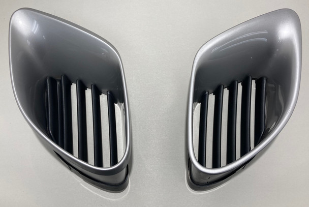 2000-2002 Porsche 986 Boxster Rear Quarter Panel Vents / Pair / Arctic Silver Metallic  BX062