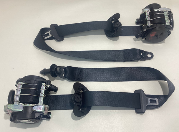 2014-2019 Mini Cooper F55 F56 Hatchback OEM Front Seat Belts / Pair /   R3012