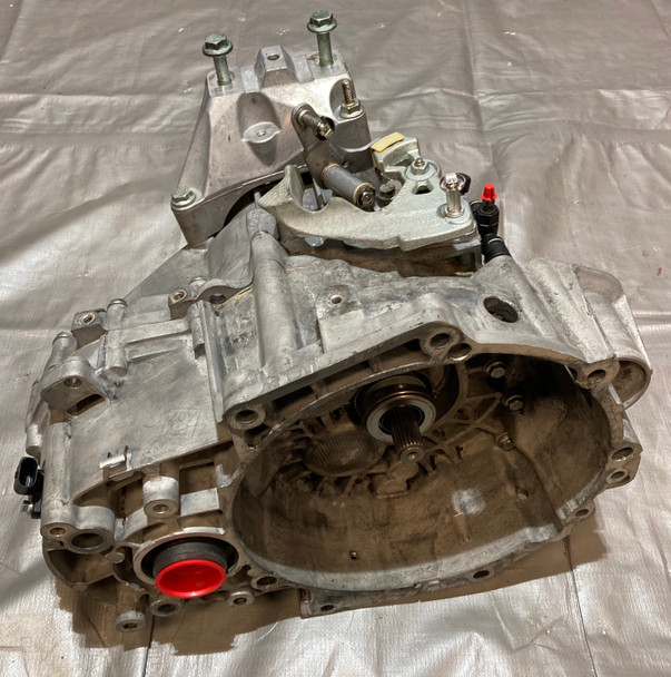 2001-2002 Audi TT Quattro AWD 225hp 6 Speed Manual Transmission / FHB / 111K T1028