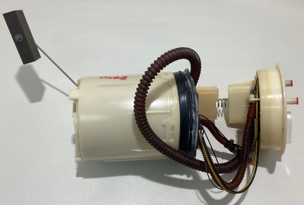 2002-2006 Audi TT Quattro Fuel Pump Sending Unit / 111K T1028
