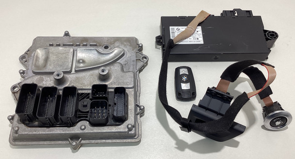 2013 BMW 135i Engine Control Module DME w/ CAS3 Module / Key Set / 861757201 /   B1011