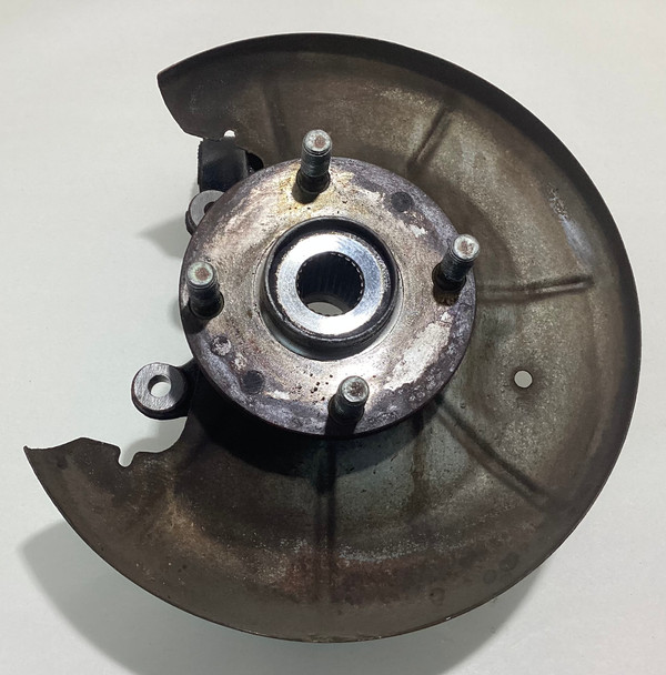 1994-1997 Mazda Miata 1.8l Driver Side Rear Spindle Hub Assembly / Non-ABS / 109K NA100