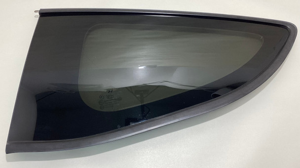 2010-2016 Hyundai Genesis Coupe Driver Rear Quarter Glass Panel / OEM /   HG031 2010-2016 Hyundai Genesis Coupe Driver Rear Quarter Glass Panel / OEM /   HG031