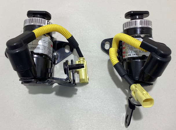 2023-2025 Nissan Z OEM Hood Poppers Actuators / SRS / Pair /   NZ001 2023-2025 Nissan Z OEM Hood Poppers Actuators / SRS / Pair /   NZ001