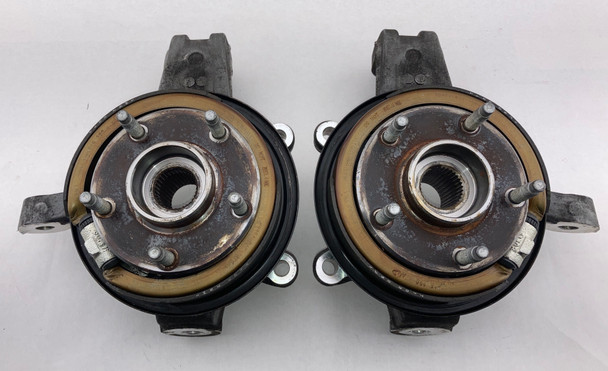 2006-2013 Chevrolet Corvette C6 Grand Sport / Z06 Rear Spindles Hubs / Pair / 36K C6019
