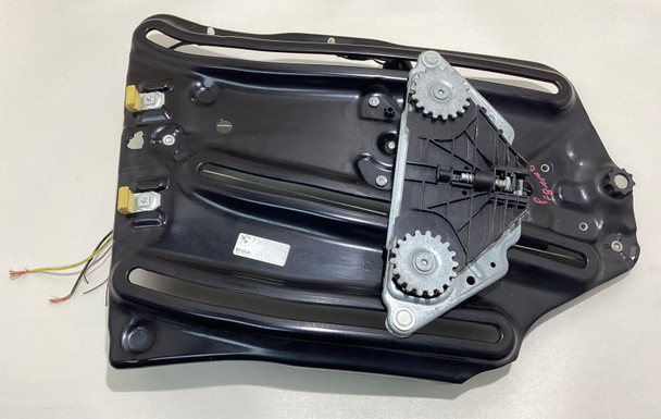 2015-2020 F83 BMW M4 Convertible Driver Side Rear Quarter Window Regulator / Motor /   F8M06