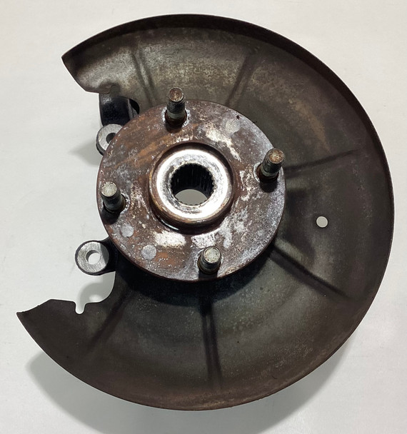 1999-2002 Mazda Miata Driver Rear Spindle / Hub (NON-ABS) /   NB246