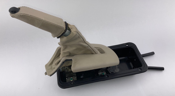 2003-2008 E85 E86 BMW Z4 Parking Brake Handle w/ Arm Rest Pad / Beige /   Z4059