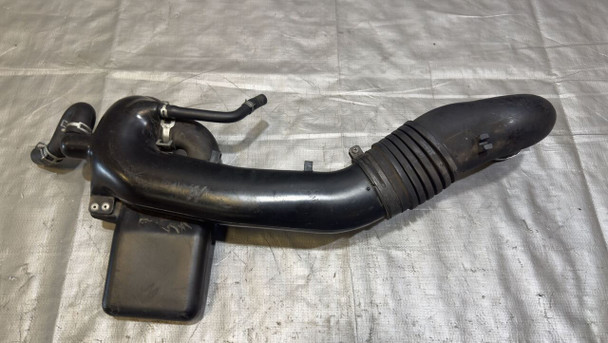 1990-1993 Mazda Miata 1.6l Air Intake Crossover Pipe / OEM / NA104