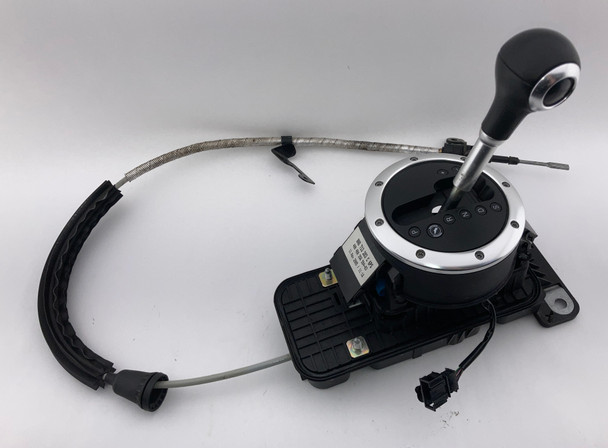 2000-2006 Audi TT Automatic Shifter Base Assembly w/ Knob Bezel / Cable / 8N0713041B /   T1035