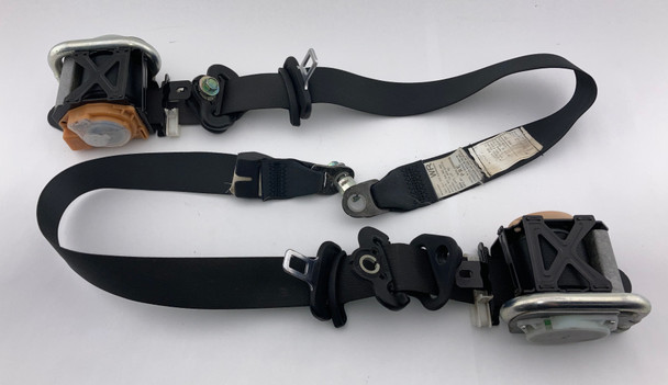 2004-2006 Nissan 350Z Convertible Front Seat Belts / Pair /   5Z028