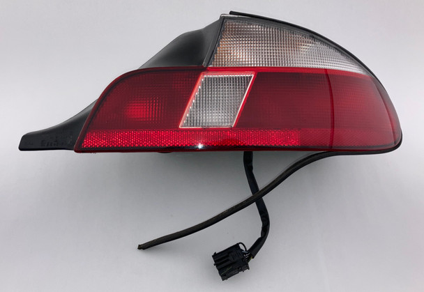 1999-2002 BMW Z3 Roadster Passenger Side Tail Light /   Z3037