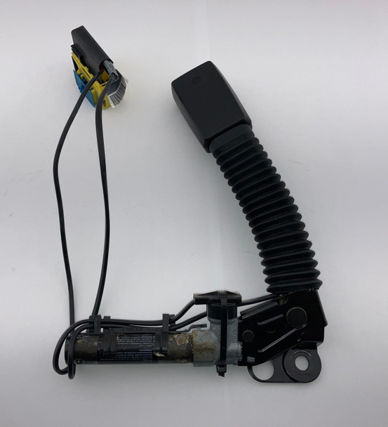 2000-2002 BMW Z3 Passenger Front Seat Belt Pretensioner Buckle / OEM /   Z3037