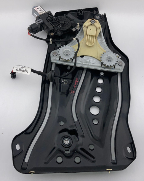 2013-2019 Volkswagen Beetle Convertible Driver Side Rear Quarter Window Regulator / Motor /   VB012