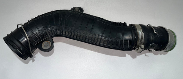 2012-2019 Volkswagen Beetle 2.0 Turbo Intercooler Charge Pipe / 1K0145840R /   VB012