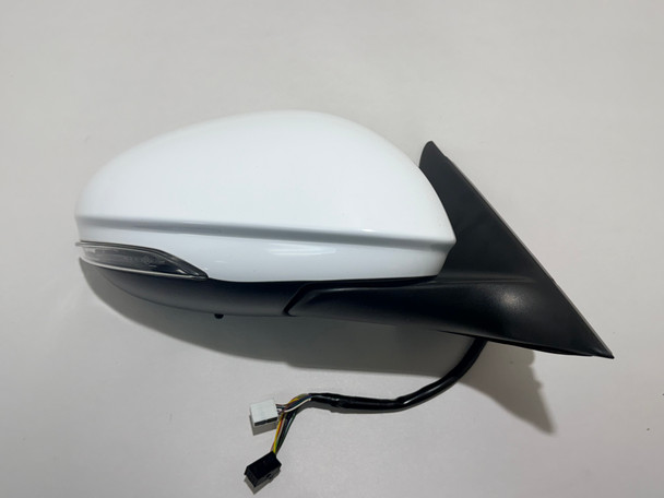 2017-2022 Alfa Romeo Giulia Passenger Side Mirror / Alfa White AG005