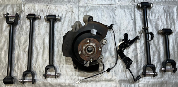 2016-2021 Mazda Mx5 Miata Driver Rear Spindle Hub w/ Control Arms  /  ND049