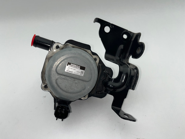 2017-2020 Infiniti Q60 3.0T Auxiliary Charge Air Cooler Water Pump / OEM /  IQ605