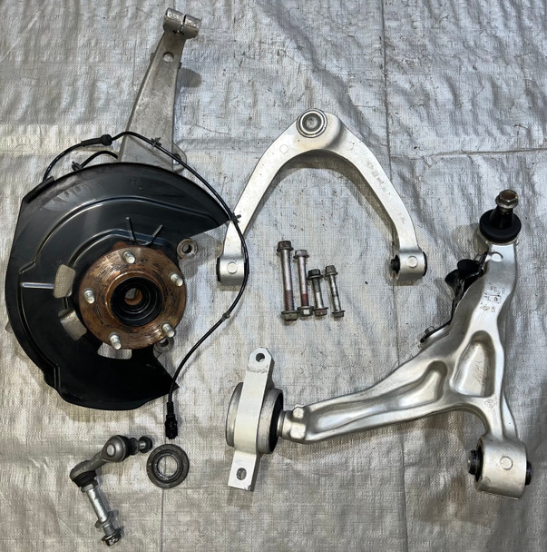 2017-2020 Infiniti Q60 3.0T RWD Passenger Front Spindle Knee w/ Control Arms  /  IQ605