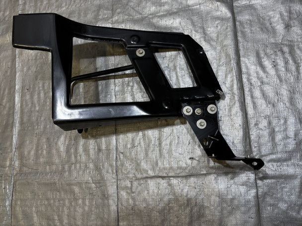 2006-2009 Pontiac Solstice GXP Driver Front Bumper Mounting Bracket / Brace  /   PS074