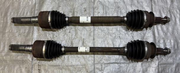 2015-2017 Ford Mustang GT 5.0 S550 Rear Axles Half Shafts / Pair / Manual / 91K FM016