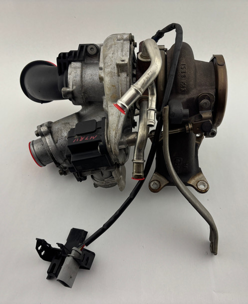 2015-2017 Volkswagen MK7 Golf R IS38 Turbocharger Assembly w/ Manifold / 108K M7R11