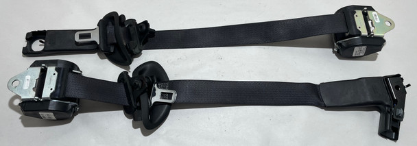 2007-2012 Chevrolet Corvette C6 Z06 Coupe Front Seat Belts / Pair / Black /   C6022