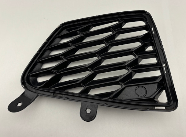 2020-2024 Chevrolet C8 Corvette Stingray Passenger Side Rear Bumper Grille Trim Insert / Carbon Flash /   C8002