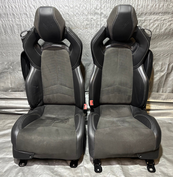 2020-2025 Chevrolet C8 Corvette Stingray GT2 Bucket Seats / Pair / Black Leather / Suede *DAMAGE* /   C8002