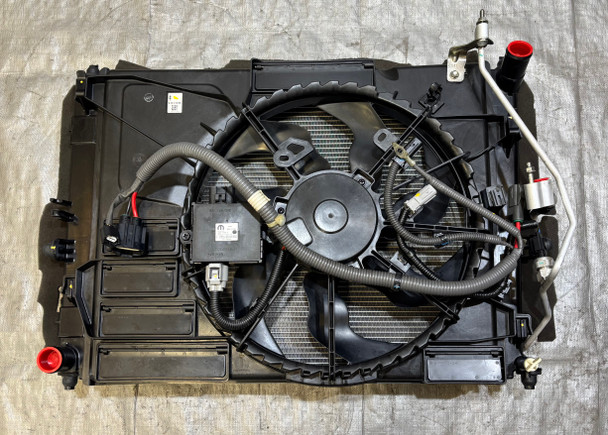 2017-2020 Fiat 124 Spider Radiator Assembly w/ Cooling Fan / Manual /   FD028