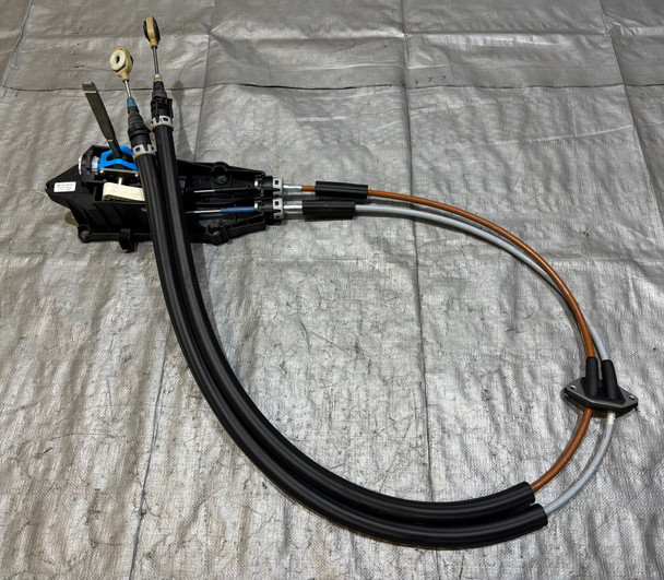 2006-2012 Porsche 987 Cayman S 6 Speed Manual Shifter Base w/ Cables / 97K BC033