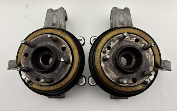 1997-2004 Chevrolet C5 Corvette Rear Spindles / Hubs / Pair /   C5032