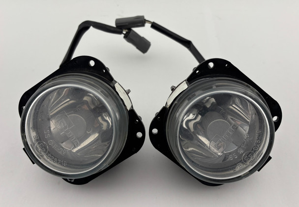 2001-2003 Mazda Miata Fog Lights / Pair / OEM  /   NB268