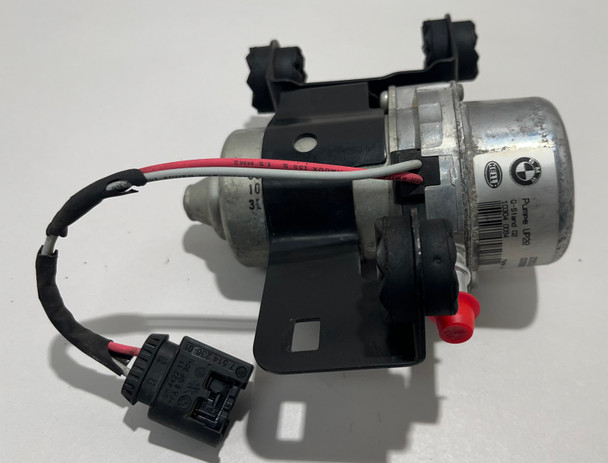 2008-2013 E90 E92 E93 BMW M3 OEM Brake Boost Vacuum Pump / 109K E9M06
