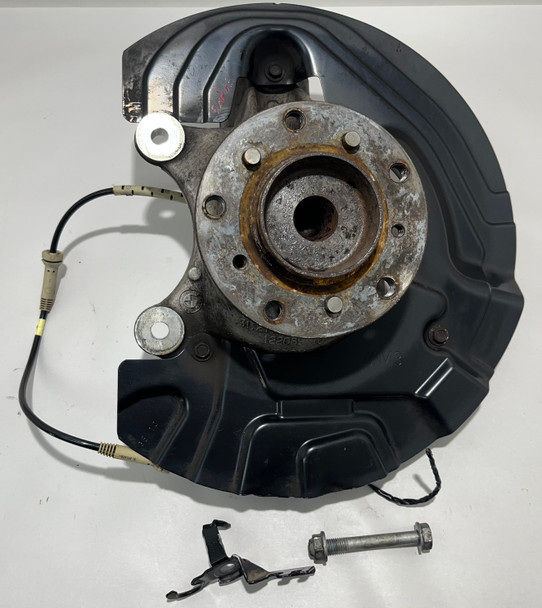 2008-2013 E90 BMW M3 Passenger Front Spindle Hub Assembly / 109K E9M06