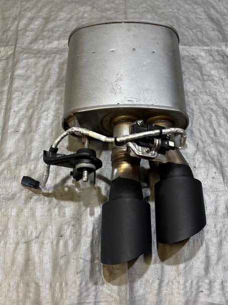 2024-2025 Ford Mustang GT Dark Horse S650 OEM Passenger Side Exhaust Muffler w/ Tips / Black / 6k FM201